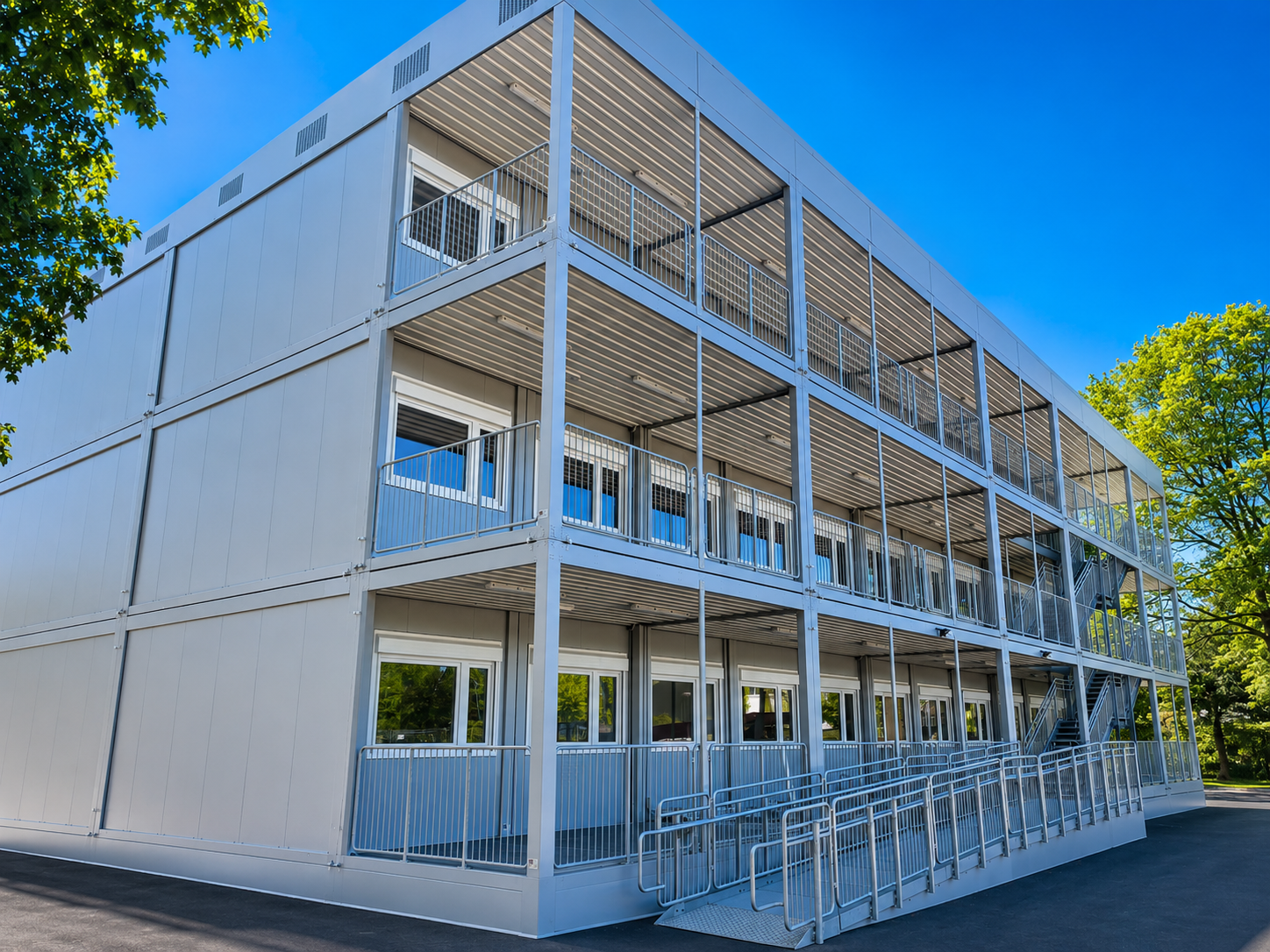 KB Container GmbH realisiert erstes größeres Auslandsprojekt in der Schweiz
