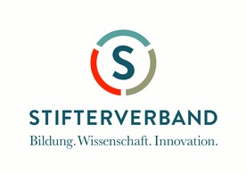 Studentische Vertretungslehrkräfte sichern Unterricht: oft fachfremd, überfordert und ohne Begleitung