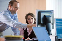 Microsoft Dynamics CRM 2011 bietet integrierte Funktionen zur Entwicklung neuer Cloud-Dienste