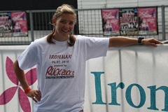 Franchisekette RuckZuckFit sponsort Leila Künzel beim Ironman Austria