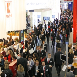 Deutschlands größte Jobmesse: Absolventenkongress am 24./25. November – 250 Unternehmen suchen akademischen Nachwuchs für 25.000 freie Stellen