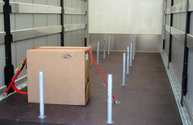 IAA Nutzfahrzeuge Hannover 2010: TARGO Safe-System von Tang erhöht die Ladungssicherheit