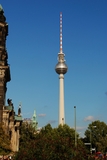 Der Berliner Fernsehturm setzt mit der IKON