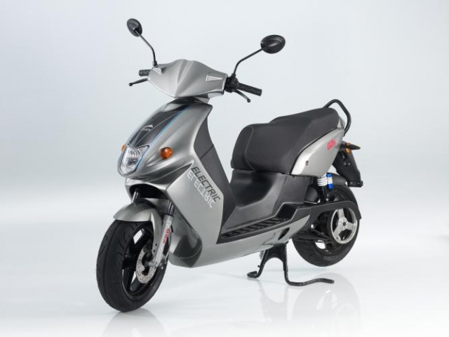Kooperation Bosch Service mit GOVECS GmbH besiegelt