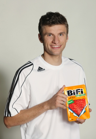 BiFi-Werbespot mit Fußballprofi Thomas Müller feiert Premiere