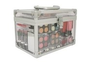 Adventskalenderaktion des 18.12.2010 bei BAUR: ein Acryl-Koffer voller Schönheitsprodukte zum Aktionspreis!