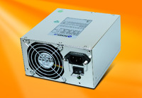 Hocheffizientes Industrie-PC-Netzteil mit 760 Watt Ausgangsleistung