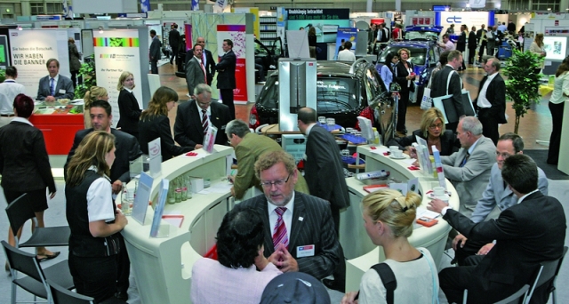 Lokale Unternehmen im Dialog auf der b2d Messe- Düsseldorf – Dank Gutschein kostenlos dabei sein