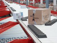Urban Outfitters beauftragt Vanderlande Industries mit der Integration eines automatisierten Materialflusssystems im neuen eCommerce-Distributionszentrum in Reno (Nevada)