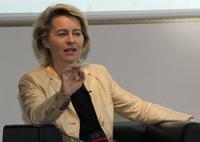 Ministerin Ursula von der Leyen zu Gast bei der IHK