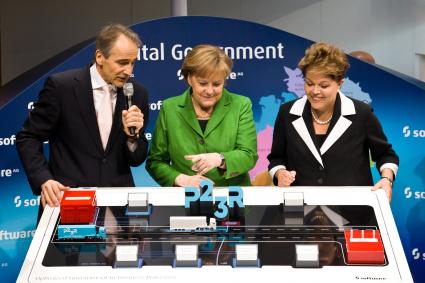 CeBIT 2012: Karl-Heinz Streibich (CEO, Software AG) stellt digitale Verwaltung der Zukunft vor
