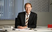 Implico und itelligence geben Partnerschaft bekannt