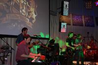 Christie Roadie HD+35K verwandelt Front der ARRI-Studios in eine Ritterburg Christie Roadie HD+35K verwandelt Front der ARRI-Studios in eine Ritterburg