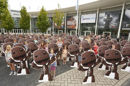 gamescom 2012 – Messestart mit Sackboy! (BILD)