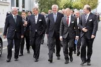 Ministerpräsident Seehofer besucht Heraeus