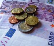 Direktbanken bieten Konten mit Guthaben-Verzinsung Direktbanken bieten Konten mit Guthaben-Verzinsung