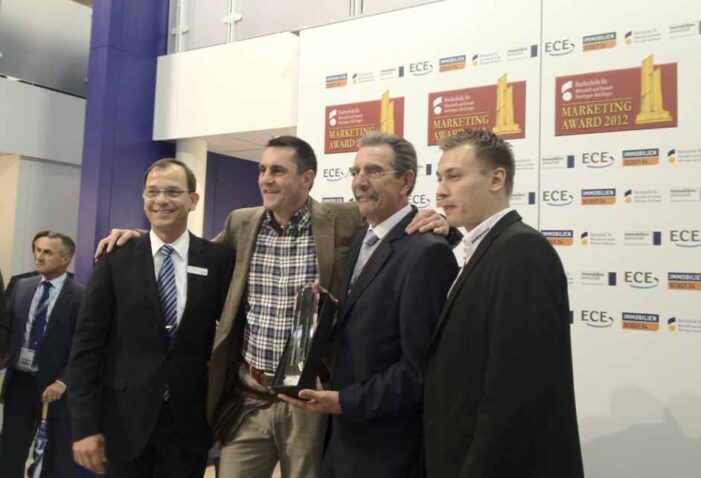 Der auf der EXPO REAL verliehene Immobilien-Marketing-Award 2012 geht an ein Immobilien-Vermarktungskonzept der Erfurter Agentur „DERFROSCH“.