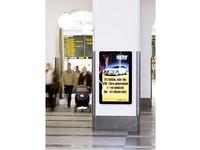 Unbreakable News: SMS lanciert zwei Digital Signage Halterungen, die jede Indoor Newskommunikation beschützt