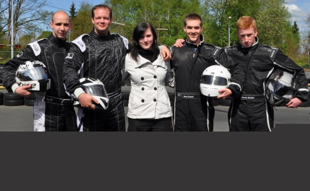 Main-Zelt unterstützt das Kart-Team von PixelX-Racing