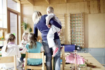 „Denk an mich. Dein Rücken“ – Kampagne zur Prävention von Rückenbelastungen gestartet (BILD)