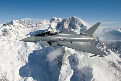 Eurofighter sichern Luftraum während Weltwirtschaftsforum in Davos (BILD)