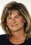 Dr. Annette Wagemann ist neue Leiterin des Geschäftsbereichs Recht, Steuern, Außenwirtschaft. Den Bereich Berufsbildung übernimmt Dietmar Niedziella