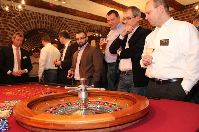 WatchGuard Partner Conference 2013: Die zahlreichen Teilnehmer setzten auf Rot