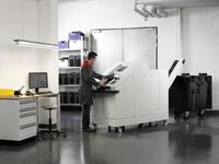 Speichermedien sicher und wirtschaftlich vernichten? mit dem Festplattenvernichter HSM Powerline HDS 230
