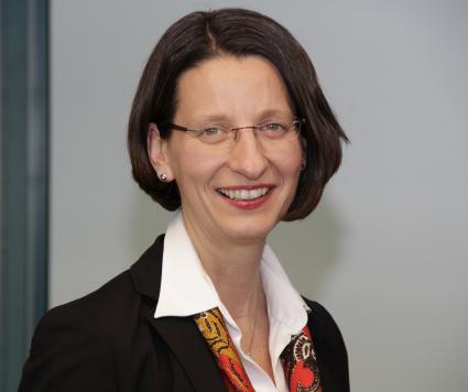 Sarah Rössler zieht in den Vorstand der HUK-COBURG ein (BILD)