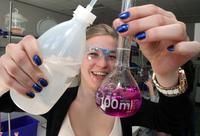 Girls? Day: Mädchen für chemische Berufe begeistern