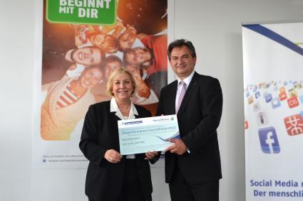 Teleperformance Deutschland schließt betriebliche Krankenzusatzversicherung ab / Mitarbeiter profitieren von Zusatzleistungen insbesondere bei der Vorsorge (BILD)