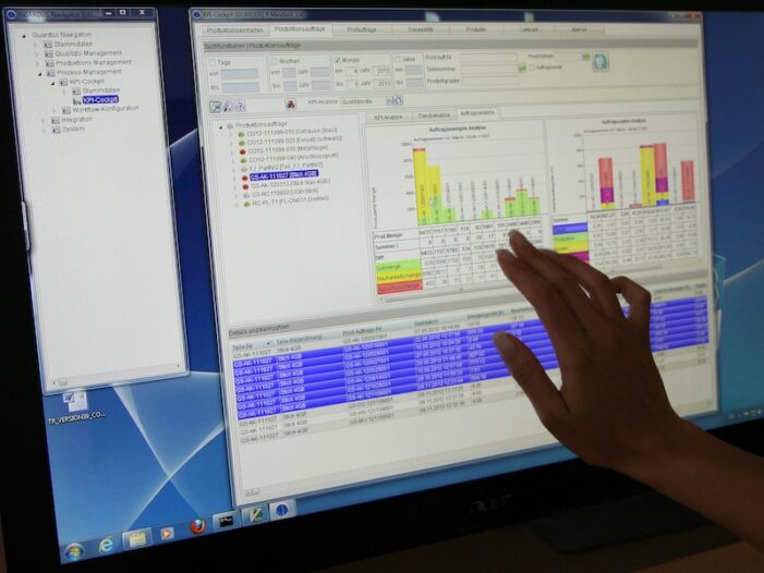 Innovative Datenvisualisierung dank berührungssensitiver Arbeitsmasken