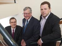Schottischer Energieminister eröffnet neues ABO Wind-Büro in Inverness