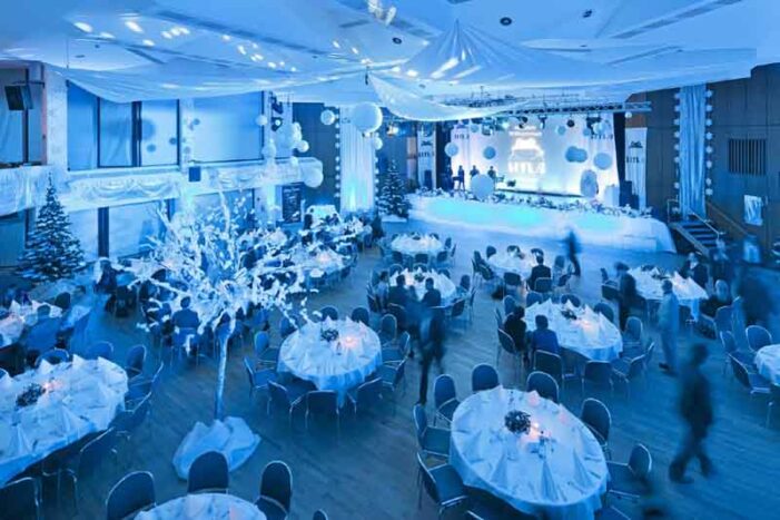 „Vive la France!“ – oder doch lieber „Welcome to fabulous Las Vegas“? – Themen-Events in der Filderhalle Leinfelden-Echterdingen
