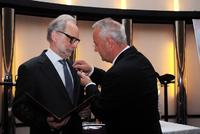 Höchste Auszeichnung des VDZI für Ehrenpräsident Jürgen Schwichtenberg