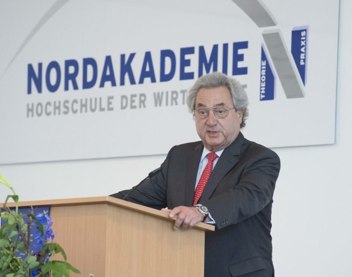 Arbeitgeber und Politik feiern 20 Jahre NORDAKADEMIE Hochschule der Wirtschaft