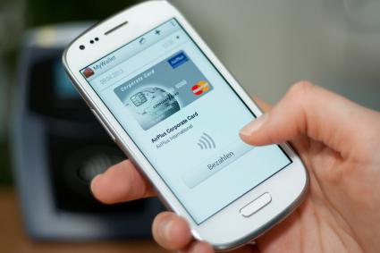 Lufthansa AirPlus und Deutsche Telekom kooperieren beim mobilen Bezahlen / Pilotphase für MyWallet mit AirPlus Corporate Cards gestartet (BILD)