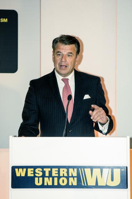 Finanzexperten und Regulatoren treffen sich zum „Executive Business Forum“ (BILD)