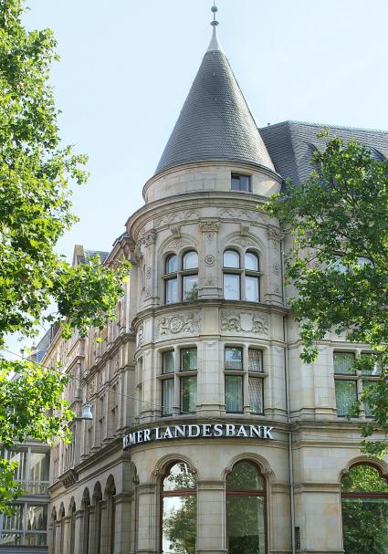 Zertifikat zum audit berufundfamilie: Bremer Landesbank bestätigt zukunftsorientierte und familienbewusste Personalpolitik (BILD)
