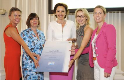 w&p Wilde& Partner Public Relations GmbH gewinnt Preis der Bayerischen Staatsregierung – Vorbildcharakter für Vereinbarkeit von Familie und Beruf (BILD)