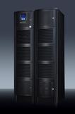 Modulares USV-System Tri-Power X33 MOD HP mit kleinen Leistungsmodulen für einfachen Einbau und maximale Flexibilität