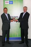 Ingram Micro ist Veeams „EMEA Distributor of the year 2012“ Ingram Micro ist Veeams „EMEA Distributor of the year 2012“
