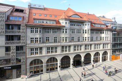 A.T. Kearney eröffnet neues Büro im Herzen Münchens / 100 Unternehmensberater ziehen in die Hofstatt (BILD)