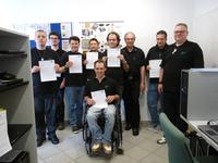 Die ersten Auszubildenden absolvieren ihre Zwischenpru?fung im Ausbildungsprojekt ?WAB, Werkstatt ? Ausbildung ? Beruf? Die ersten Auszubildenden absolvieren ihre Zwischenpru?fung im Ausbildungsprojekt ?WAB, Werkstatt ? Ausbildung ? Beruf?