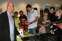 Großer Andrang beim Verkauf von gebrauchter IT-Hardware bei Siemens in Karlsruhe Großer Andrang beim Verkauf von gebrauchter IT-Hardware bei Siemens in Karlsruhe