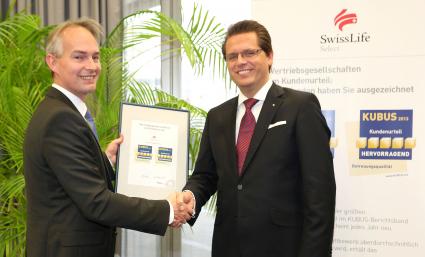 Ausgezeichneter Kundenservice – Swiss Life Select erhält KUBUS-Gütesiegel „Hervorragend“ in den Kategorien „Betreuungsqualität“ und „Preis-Leistungs-Verhältnis“ (FOTO)