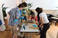 Schüler erforschen Anwendungsmöglichkeiten von Carbon