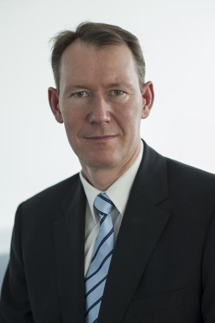 Dr. Christian Fischer wird Partner im neuen Kompetenzzentrum „Restructuring& Corporate Finance“ von Roland Berger Strategy Consultants (FOTO)